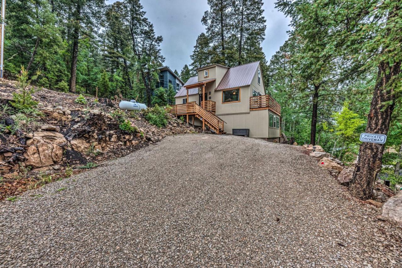 On The Rocks - A Modern Home With Decks And Views Cloudcroft Exterior photo