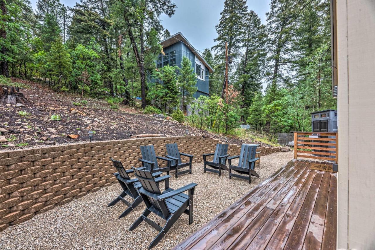 On The Rocks - A Modern Home With Decks And Views Cloudcroft Exterior photo